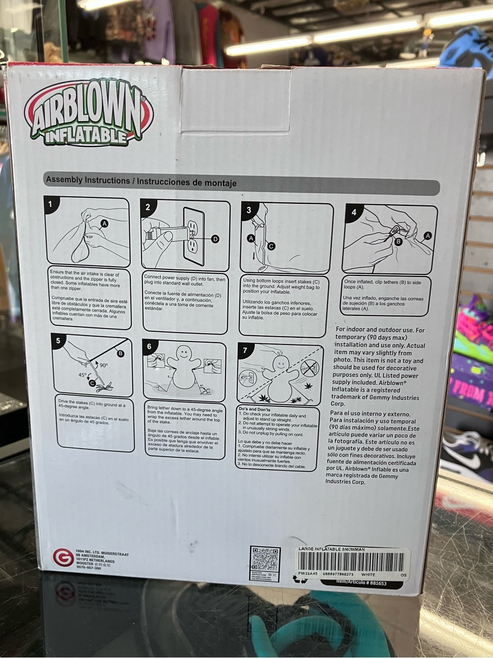 Supreme Large Inflatable Snowman White - Picture 3 of 5